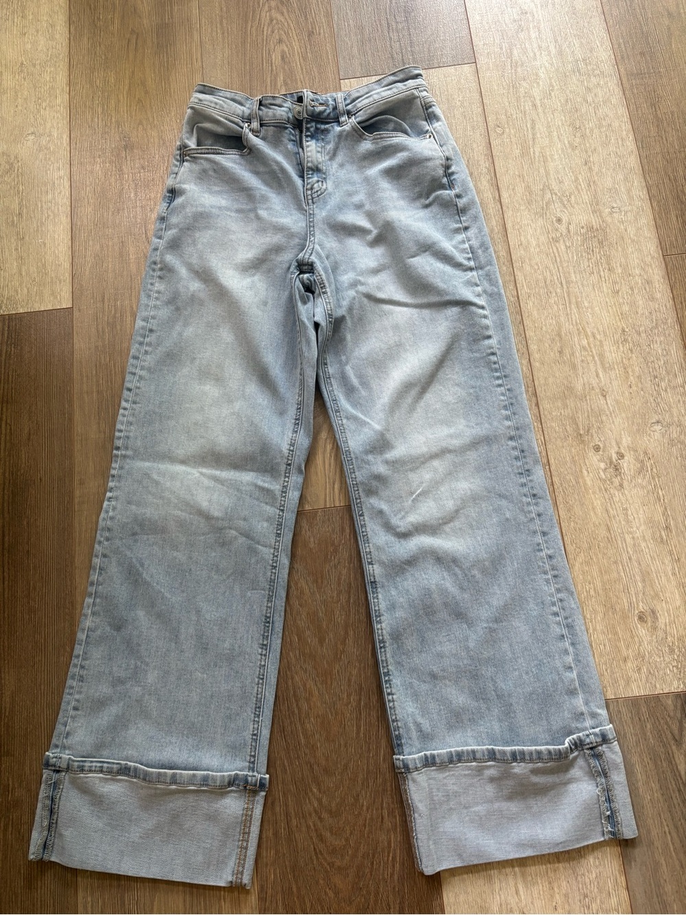 1. State Light Gray Wide-Leg Cuffed Jeans